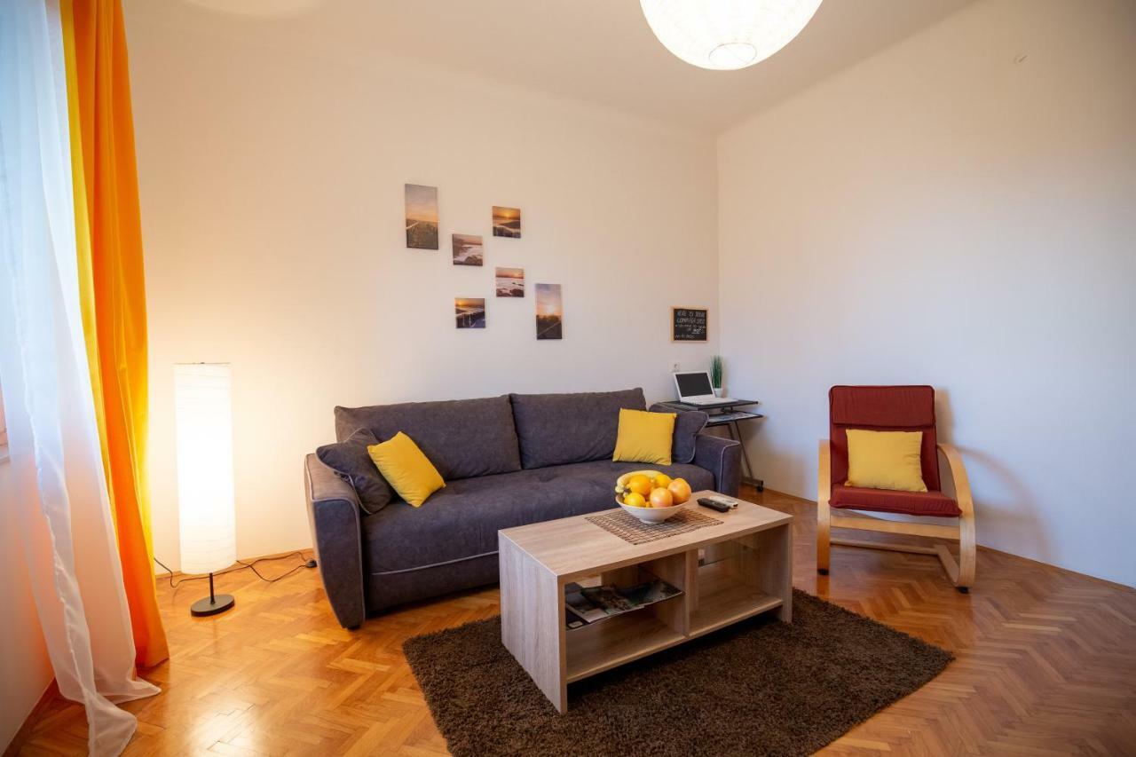 Apartment Casa Depoli Rijeka Bagian luar foto